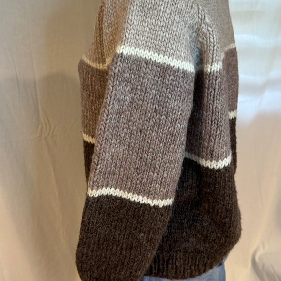 Vintage 70’s Handknit Wool Sweater - Picture 7 of 11